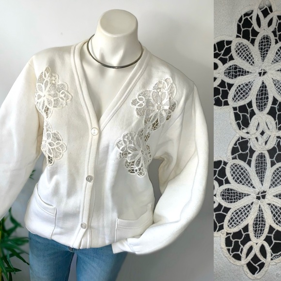 v i n t a g e :: Whimsical Floral Lace Cutout Granny...